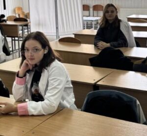 Круглий стіл для студентів  НН медико-фармацевтичного інституту та Фахового коледжу КиМУ