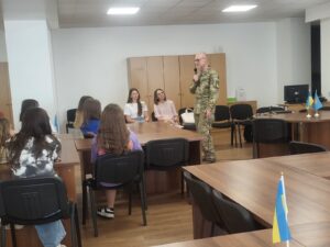 Зустріч із відомим перекладачем-синхроністом України Максимом Козубом