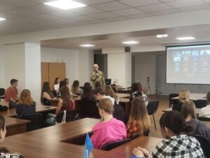 Зустріч із відомим перекладачем-синхроністом України Максимом Козубом