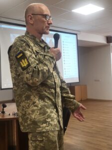 Зустріч із відомим перекладачем-синхроністом України Максимом Козубом