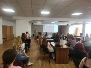 Зустріч із відомим перекладачем-синхроністом України Максимом Козубом