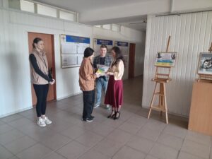 Конкурс концептуальних колажів