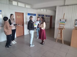 Конкурс концептуальних колажів