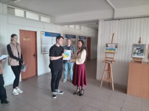 Конкурс концептуальних колажів