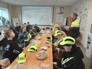 Екскурсія на завод із виробництва будівельних матеріалів «KNAUF»