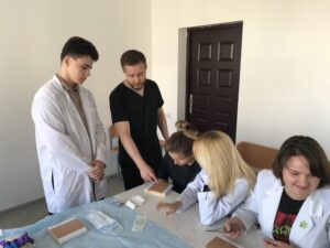 Майстер-клас «Техніка накладання косметичних швів»