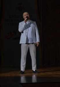 Творчий вечір президента КиМУ  “Творю для Вас – і серцем, і душею”