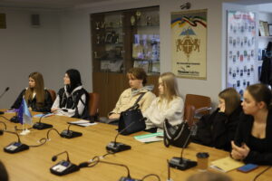 Засідання Дебатного клубу
