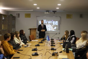 Засідання Дебатного клубу