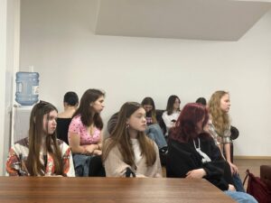Зустріч із відомим перекладачем-синхроністом України Максимом Козубом