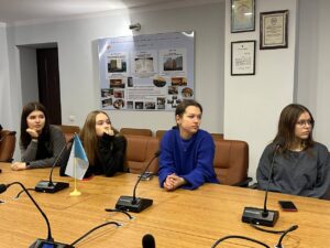 Зустріч студентів із відомим кіноперекладачем Олегом Колесніковим