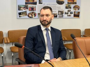 Зустріч з екс-послом України – Олександром Овчаровим