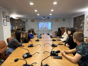 Зустріч студентів із відомим кіноперекладачем Олегом Колесніковим