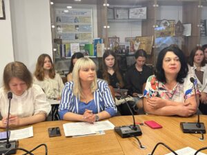 Круглий стіл «Апологети слова»
