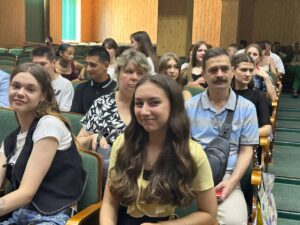 Урочистості з нагоди вручення дипломів випускникам Університету і Фахового коледжу КиМУ