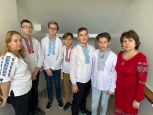 Флешмоб і урочистості до Дня вишиванки