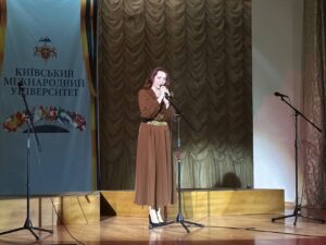Урочистості з нагоди вручення дипломів випускникам Університету і Фахового коледжу КиМУ