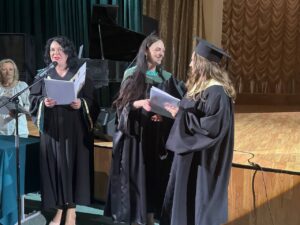 Урочистості з нагоди вручення дипломів випускникам Університету і Фахового коледжу КиМУ