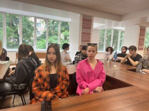 Зустріч із відомим перекладачем-синхроністом України Максимом Козубом