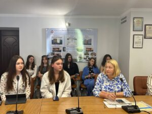 Круглий стіл «Апологети слова»