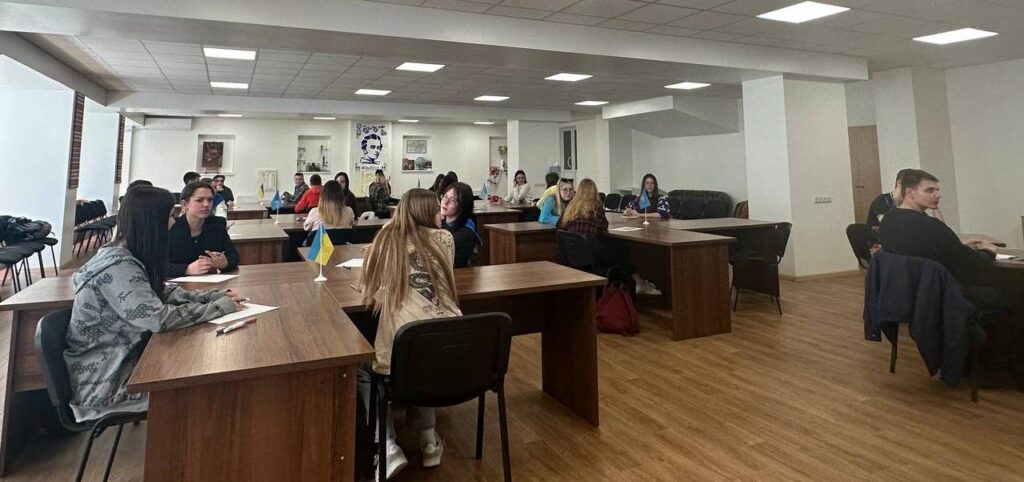 Всеукраїнська олімпіада з англійської мови в КиМУ – Image