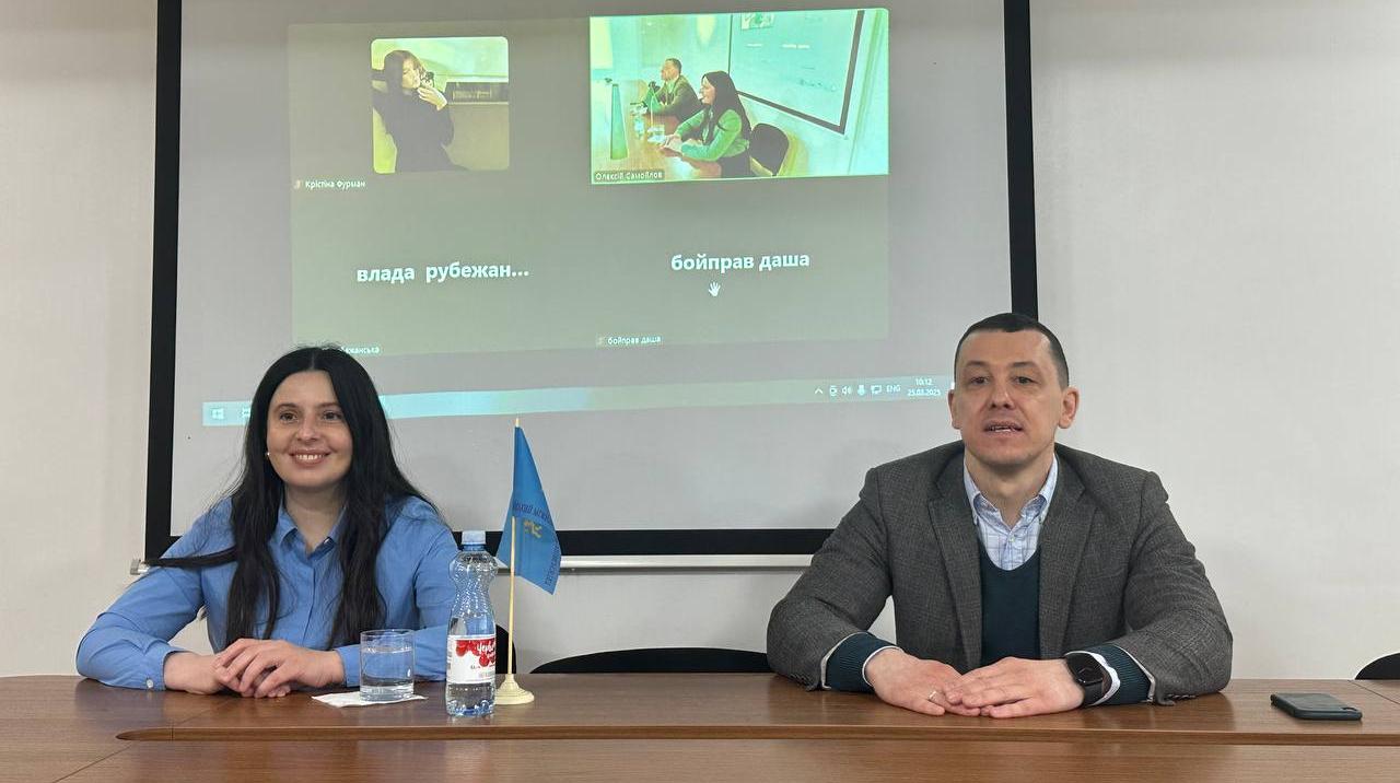 Творча зустріч студентів  із Властою Лазур – Featured
