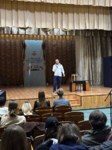 Зустріч із засновником перекладацького агентства LingvoBridge Євгеном Кущем