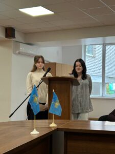 Круглий стіл «Перекладач як посередник у міжкультурному діалозі: від тексту до контексту»