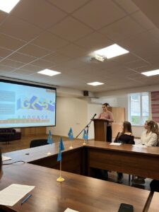 Круглий стіл «Перекладач як посередник у міжкультурному діалозі: від тексту до контексту»