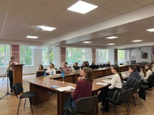 Круглий стіл «Перекладач як посередник у міжкультурному діалозі: від тексту до контексту»