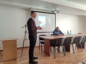 Зустріч студентів із військовим журналістом Валерієм Калнишем