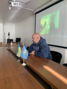 Зустріч студентів із військовим журналістом Валерієм Калнишем