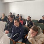 Зустріч студентів із військовим журналістом Валерієм Калнишем