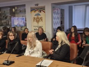 Круглий стіл «Літературні ювіляри листопада»