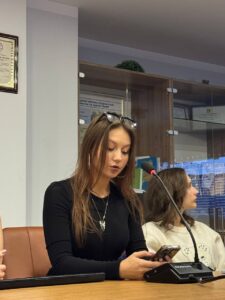 Круглий стіл «Літературні ювіляри листопада»