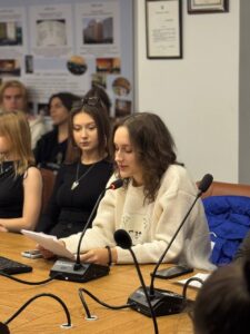 Круглий стіл «Літературні ювіляри листопада»