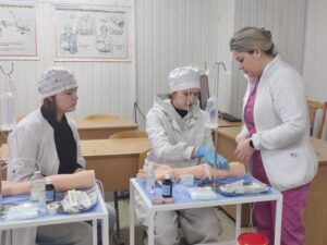 Відкриття інноваційного симуляційно-тренінгового центру для майбутніх фахівців медсестринства у Фаховому коледжі КиМУ