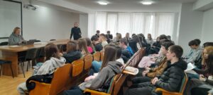 Майстер-клас «Виживають не найсильніші, а ті, хто комунікує: як комунікація створює можливості у сучасному світі»