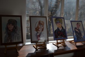 Відкриття виставки портретів студентів, написаних Сергієм Позняком
