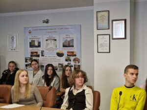 Круглий стіл: «Українська жінка як національний феномен»