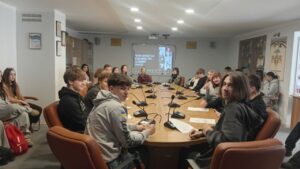 Круглий стіл: «Українська жінка як національний феномен»