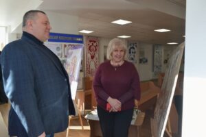 Відкриття виставки портретів студентів, написаних Сергієм Позняком