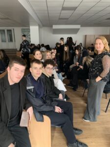 Зустріч здобувачів освіти з колективом Громадської спілки «З Перемогою»
