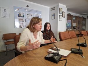Науковий семінар: «Академічна мова як засіб наукової самоідентифікації дослідників»