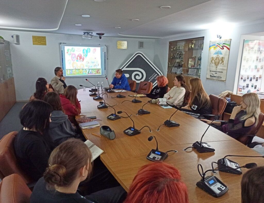 Головна фотографія