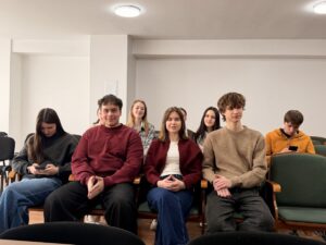 Секційне засідання «Багатовекторні трансформації наукових досліджень у галузі міжнародних відносин і права»