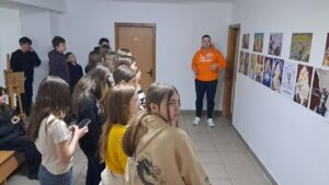 Виставка колажів “Українське відродження ХХ століття очима молоді”