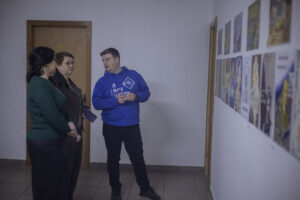 Виставка колажів “Українське відродження ХХ століття очима молоді”