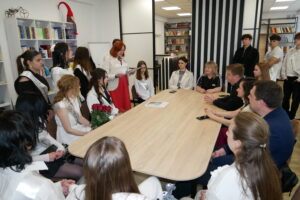 Зустріч НПП факультету будівництва та архітектури у бібліотеці власного проєкту Ліцею №281 м. Києва