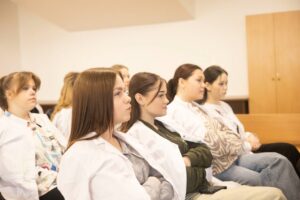 Фармацевтичний вимір сучасної медицини: зустріч стейкхолдерів і студентів спеціальності «Фармація»